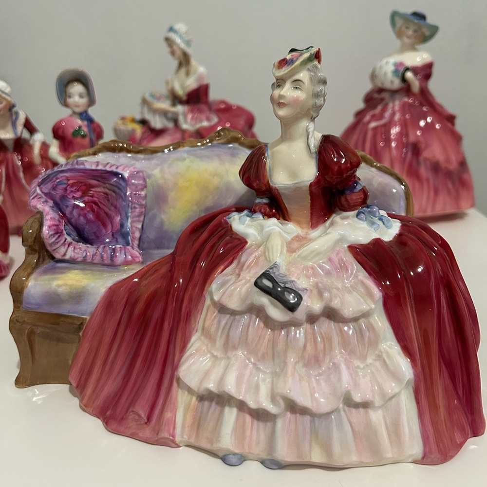 Royal Doulton Vintage Figurine Belle O’ The Ball